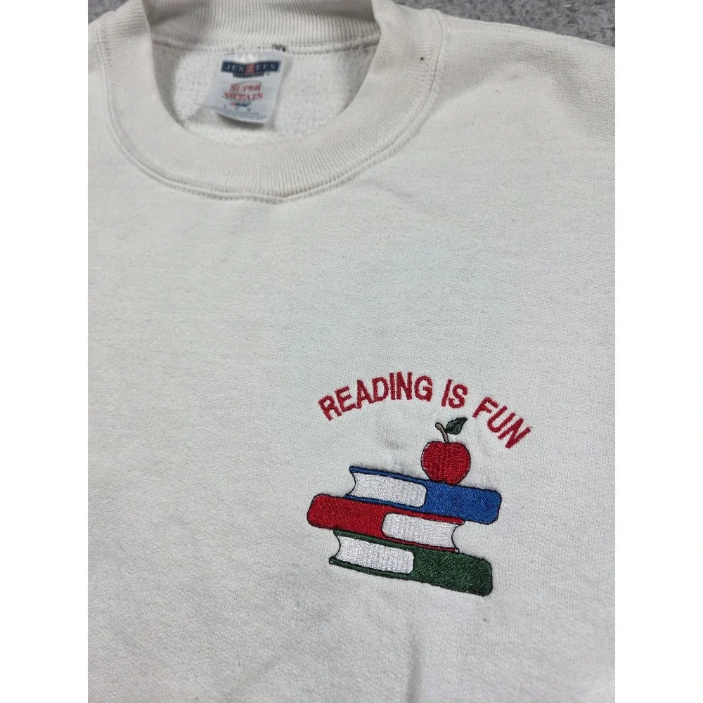 Jerzees Sweatshirt Large Cream Unisex Reading Is Fun Books Embroidered Vintage - Picture 2 of 7